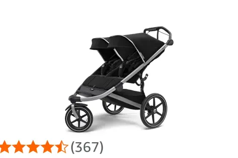 Svart dubbel barnvagn Thule Urban Glide 2, redo för äventyr med två barn.