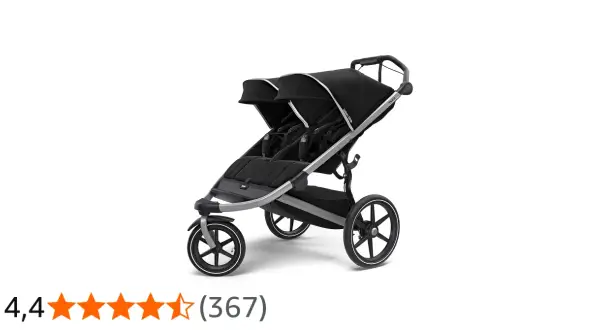 Svart dubbel barnvagn Thule Urban Glide 2, redo för äventyr med två barn.