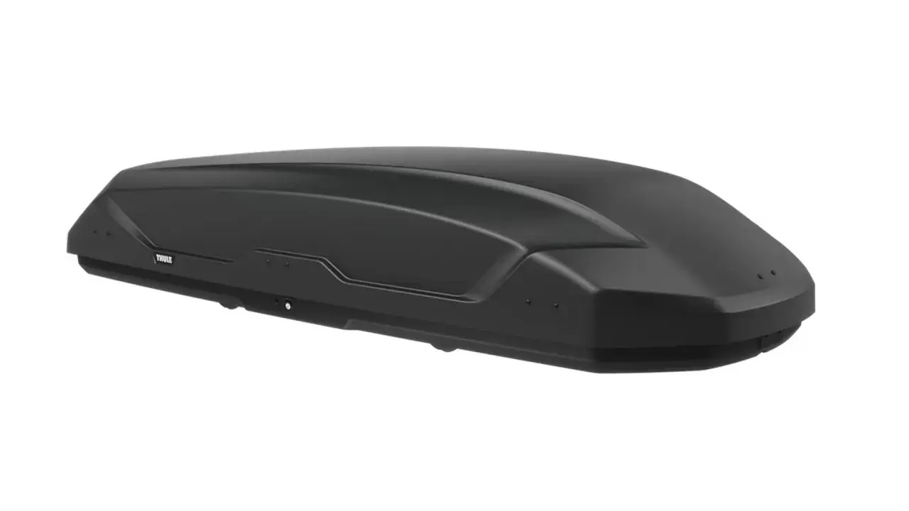Svart takbox, Thule Dynamic L, redo för äventyr.